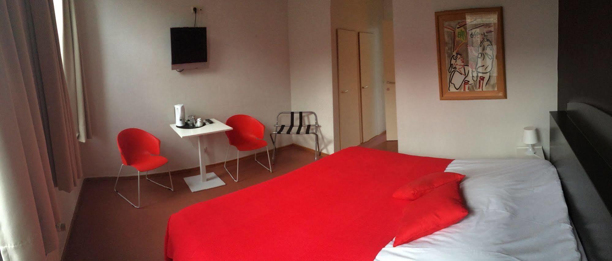 Hotel De Loft Верне Екстериор снимка
